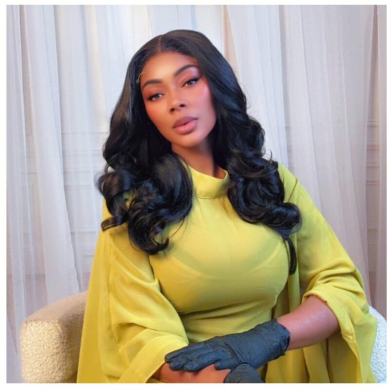 The Posh Effortless Elegance