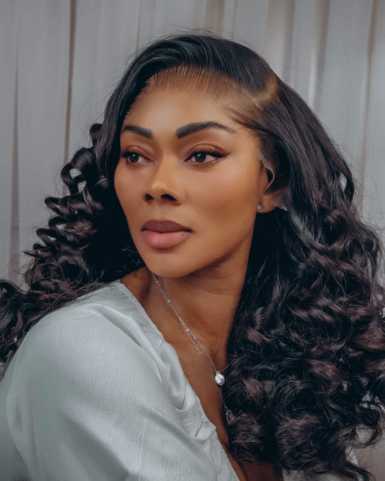 The Posh Coco Curl Elegance